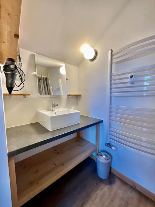 Le Petit Loup, Appartement Neuf Avec Jardin Gerbepal Экстерьер фото